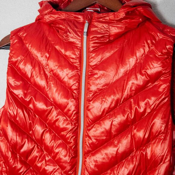 Descente Women’s Puffer Vest Gorpcore Athletic Minimalism Red Hooded Sz 6 NWOT - Picture 4 of 13